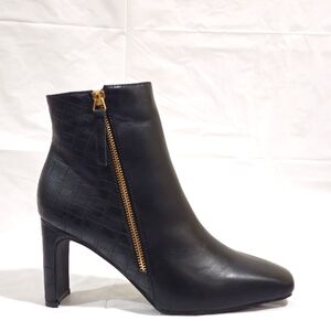 New York & Company Women's Emmalynnie Block Heel Chelsea Boots, US11 M, Black